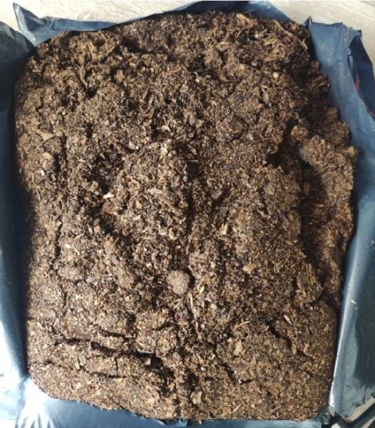 навоз конский, удобрение для растений, рассыпчатый, 10 л - товары для фермеров Сила Суздаля